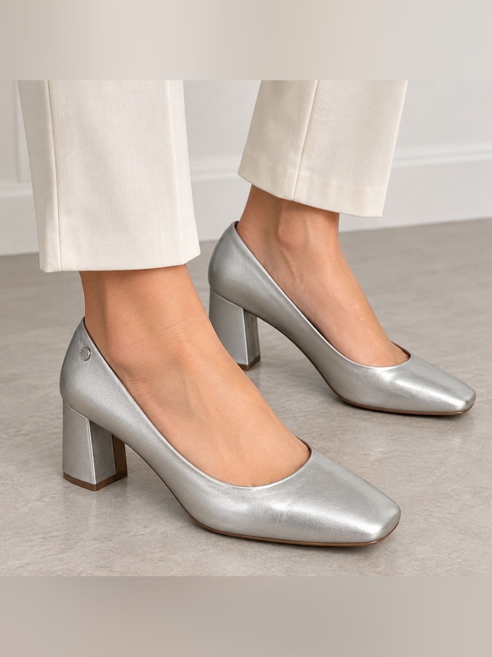 NWOB Aerosoles Kiera Silver Metallic Leather Square Toe Block Heel Pumps Size 10